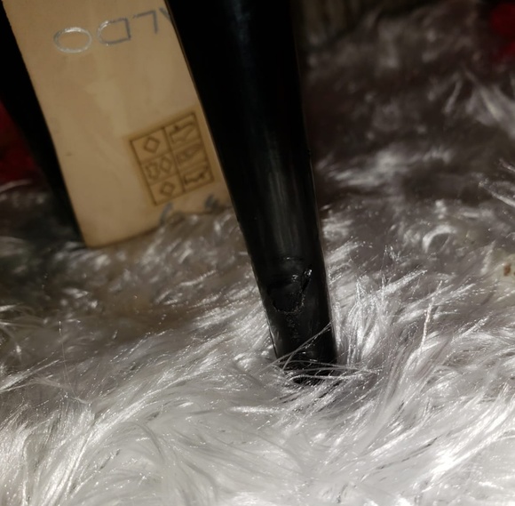 Shoes - Picture 6 of 8